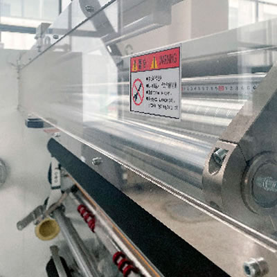 LYF-M Rollenschneider/ Schneidemaschine für unterschiedliches Spannfutter, Höchstgeschwindigkeit 450m/min.