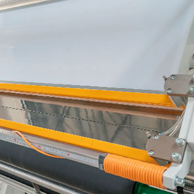 LJA Rollenschneider/ Schneidemaschine für unterschiedliches Spannfutter, mit Prüfmodul